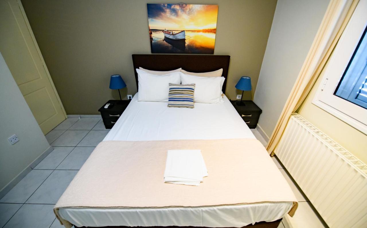 Pessada Bay Studios And Apartments Pesádha Buitenkant foto