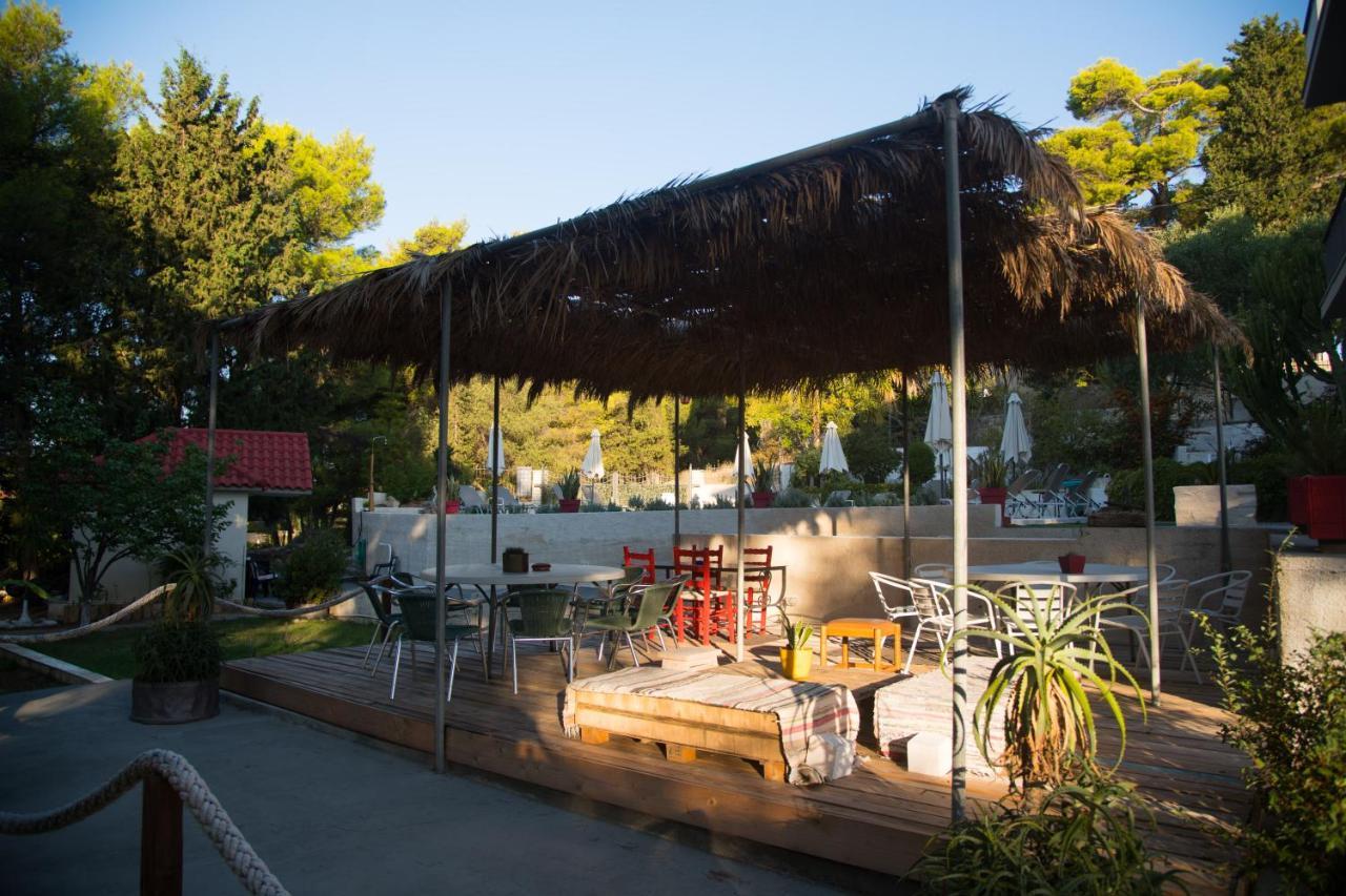 Pessada Bay Studios And Apartments Pesádha Buitenkant foto